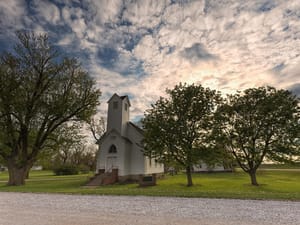 rolling fields of iowa’s heartland